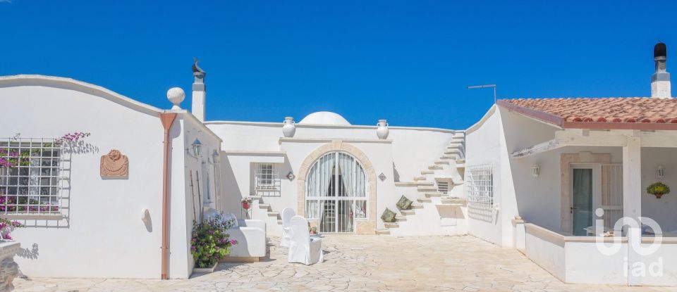 Trullo 7 locali di 120 m² in Ostuni (72017)