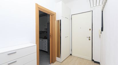 Three-room apartment of 82 m² in Genova (16149)