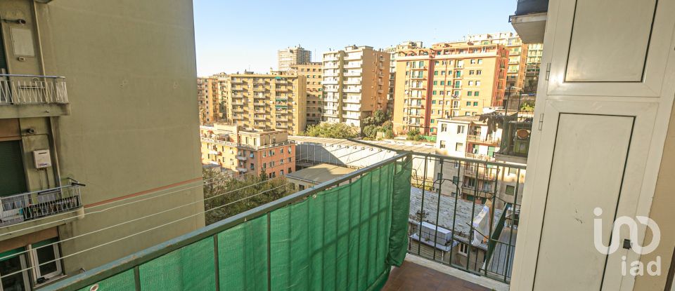 Three-room apartment of 82 m² in Genova (16149)