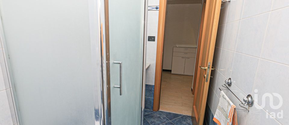 Three-room apartment of 82 m² in Genova (16149)