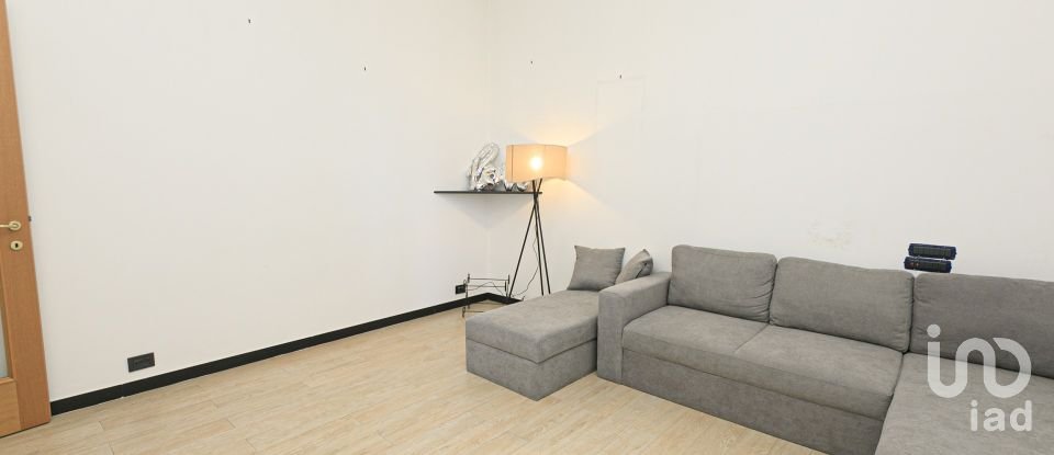 Three-room apartment of 82 m² in Genova (16149)