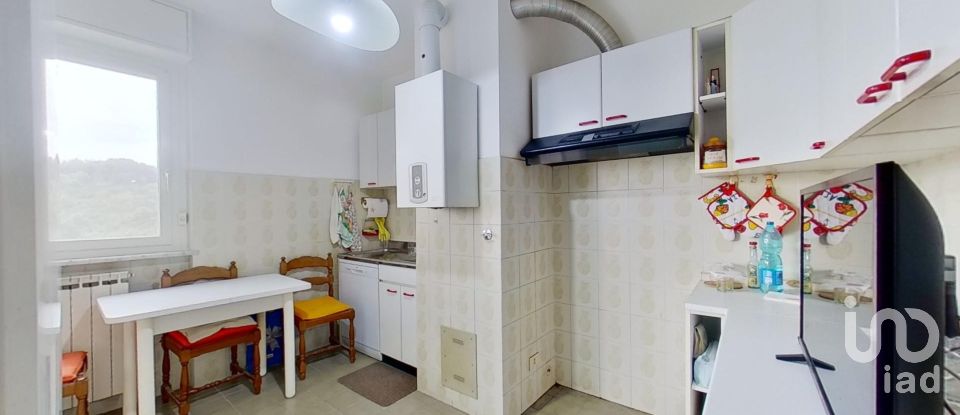 Trilocale di 130 m² a Genova (16127)