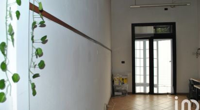 Shop / premises commercial of 39 m² in Roma (00178)