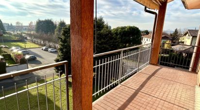 Two-room apartment of 130 m² in Cassago Brianza (23893)