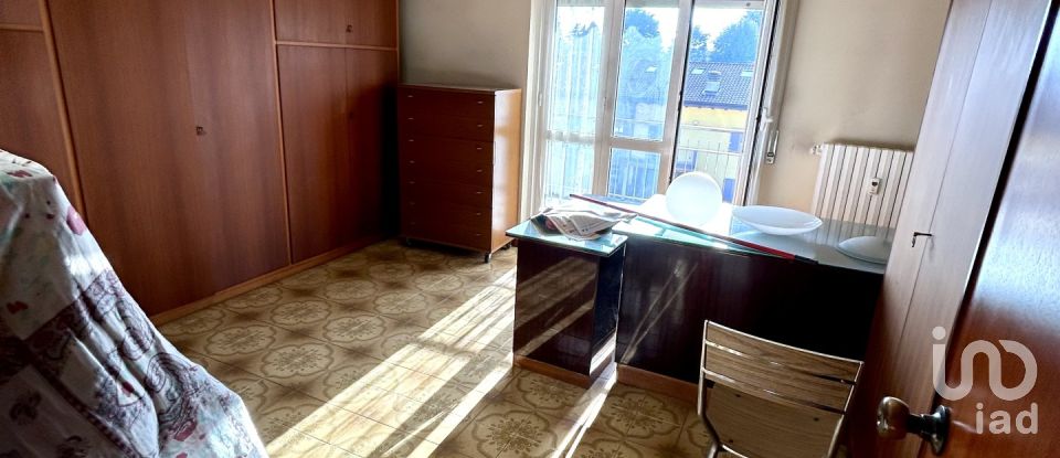 Two-room apartment of 130 m² in Cassago Brianza (23893)