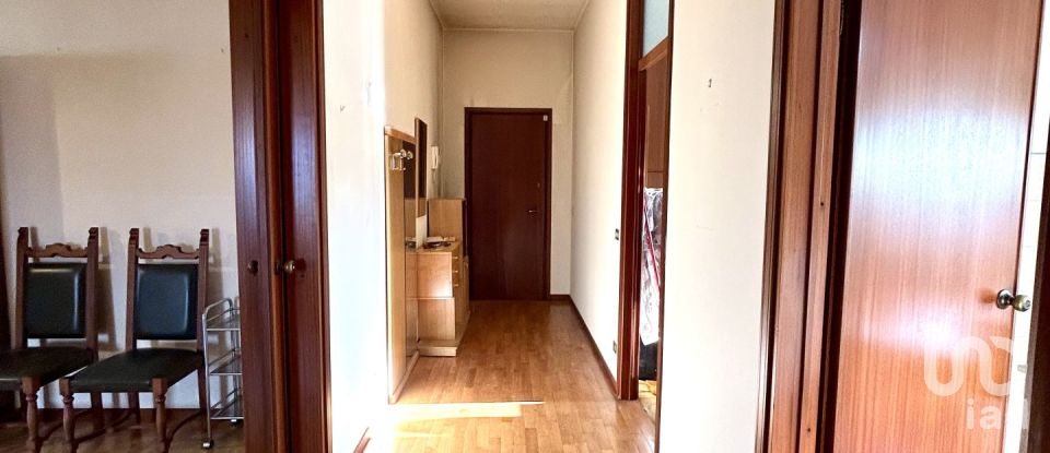 Two-room apartment of 130 m² in Cassago Brianza (23893)