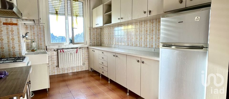 Two-room apartment of 130 m² in Cassago Brianza (23893)