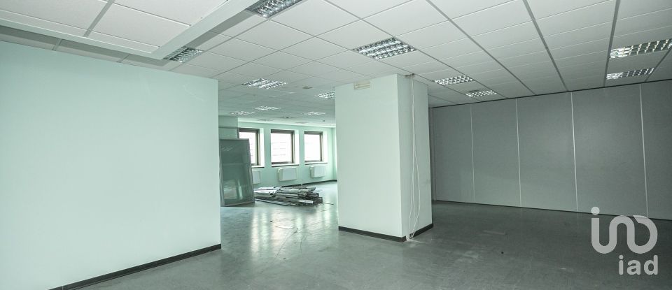 Ufficio di 380 m² in Genova (16149)