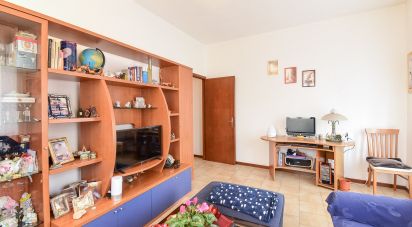 Two-room apartment of 89 m² in Seveso (20822)