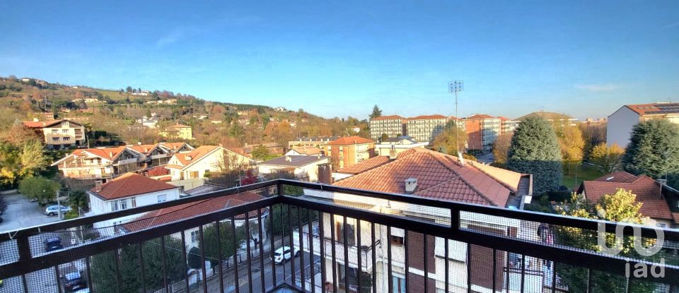 Three-room apartment of 70 m² in Pinerolo (10064)