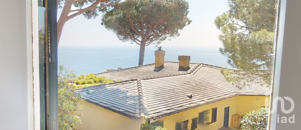 Farm 5 rooms of 276 m² in Arenzano (16011)