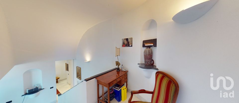 Loft 14 rooms of 250 m² in Arenzano (16011)