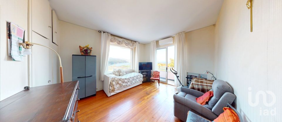 Loft 14 rooms of 250 m² in Arenzano (16011)