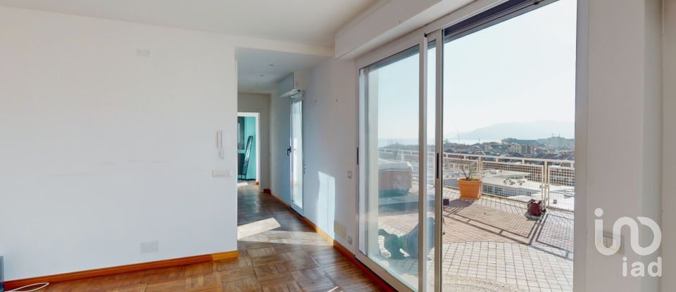 Loft 7 rooms of 140 m² in Savona (17100)