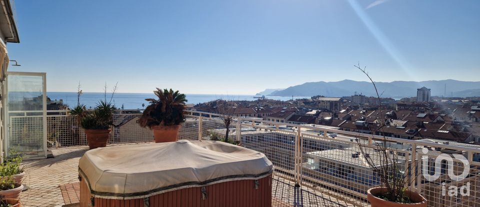 Loft 7 rooms of 140 m² in Savona (17100)