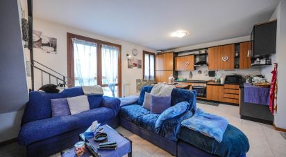 Casa indipendente / Villa 5 locali di 120 m² in Codigoro (44021)