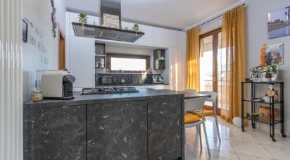 Casa 7 locali di 240 m² in Petritoli (63848)