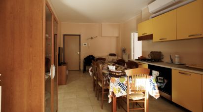 Appartamento 5 locali di 63 m² a Campli (64012)