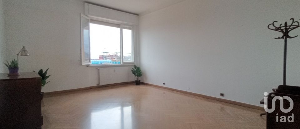 Trilocale di 93 m² a Genova (16157)