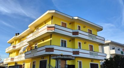 Apartment 7 rooms of 120 m² in Collecorvino (65010)