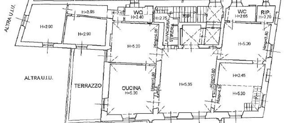 Hotel 7 rooms of 400 m² in Savona (17100)