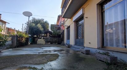 Costruzione di 625 m² in Notaresco (64024)