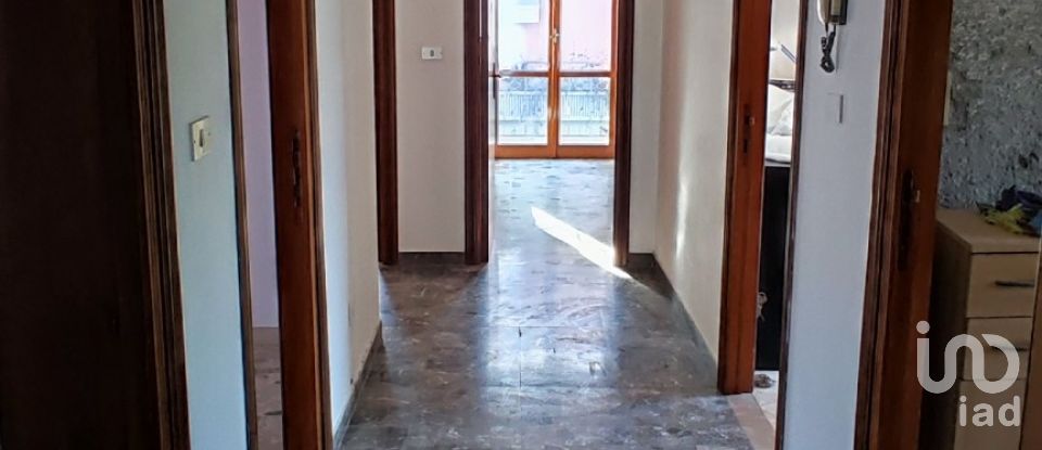 Costruzione di 625 m² in Notaresco (64024)