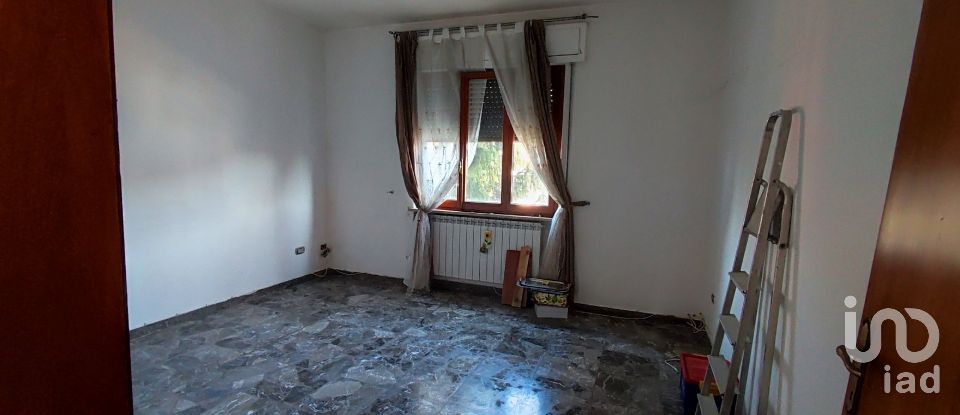 Costruzione di 625 m² in Notaresco (64024)