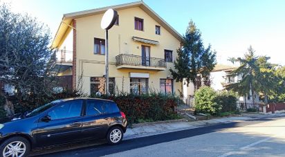 Appartamento 6 locali di 135 m² a Notaresco (64024)