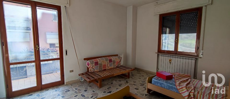 Appartamento 6 locali di 135 m² a Notaresco (64024)