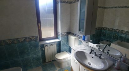 Appartamento 8 locali di 120 m² a Uscio (16030)