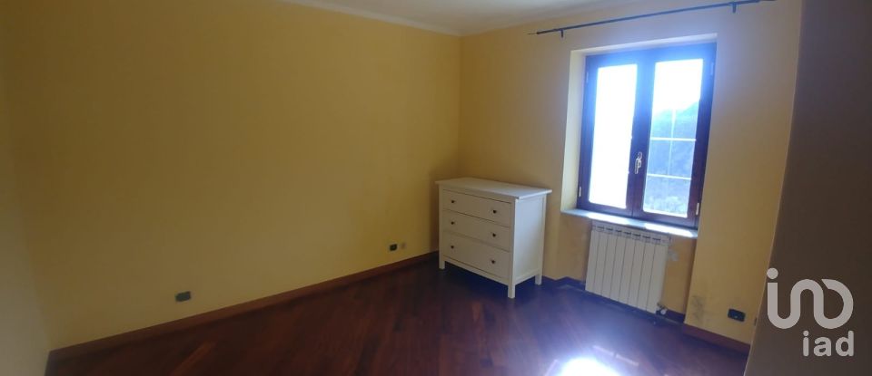 Appartamento 8 locali di 120 m² a Uscio (16030)