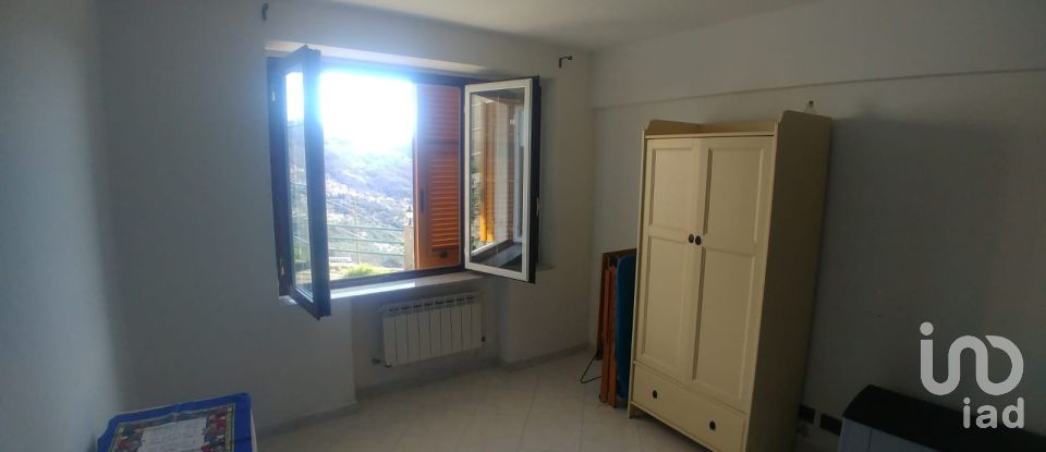 Appartamento 8 locali di 120 m² a Uscio (16030)