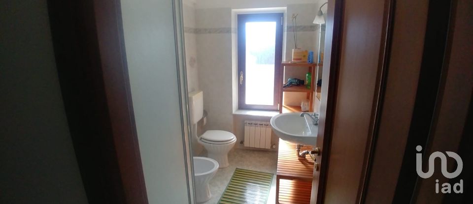 Appartamento 8 locali di 120 m² a Uscio (16030)