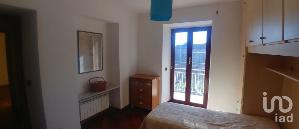 Appartamento 8 locali di 120 m² a Uscio (16030)