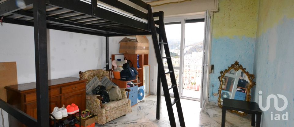 Four-room apartment of 97 m² in Genova (16137)