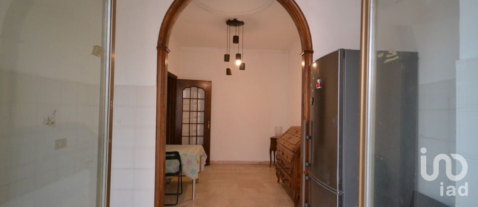 Four-room apartment of 97 m² in Genova (16137)