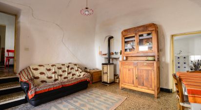 House 4 rooms of 65 m² in Calizzano (17057)