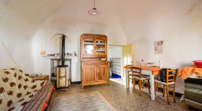 House 4 rooms of 65 m² in Calizzano (17057)