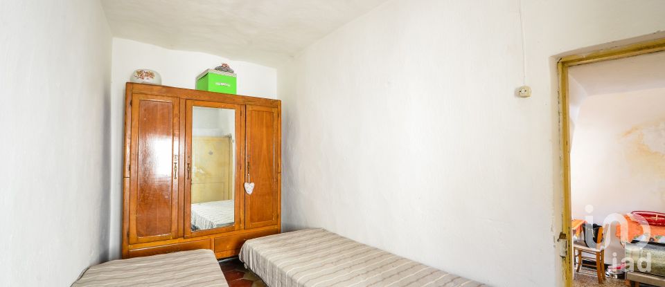 House 4 rooms of 65 m² in Calizzano (17057)