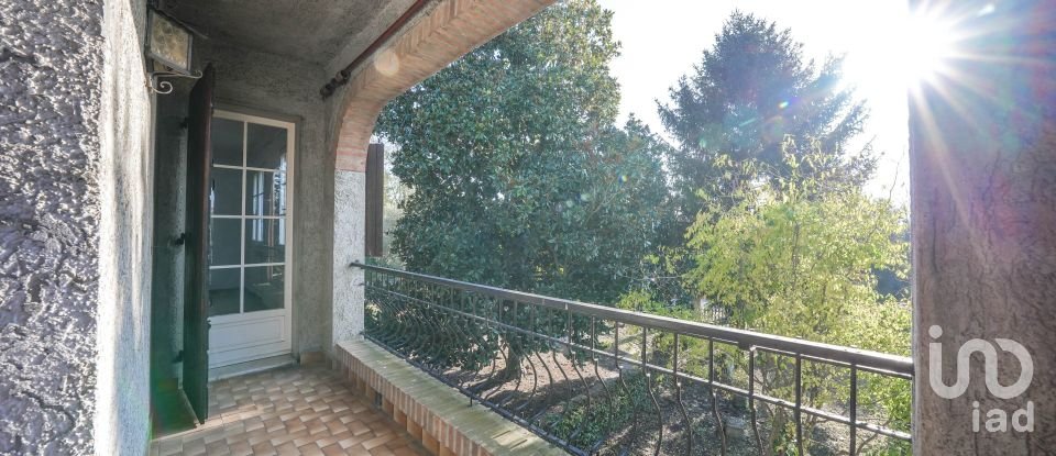 House 11 rooms of 400 m² in Migliarino (44027)