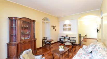 Bilocale di 65 m² a Seregno (20831)