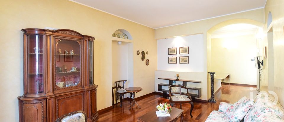 Bilocale di 65 m² a Seregno (20831)