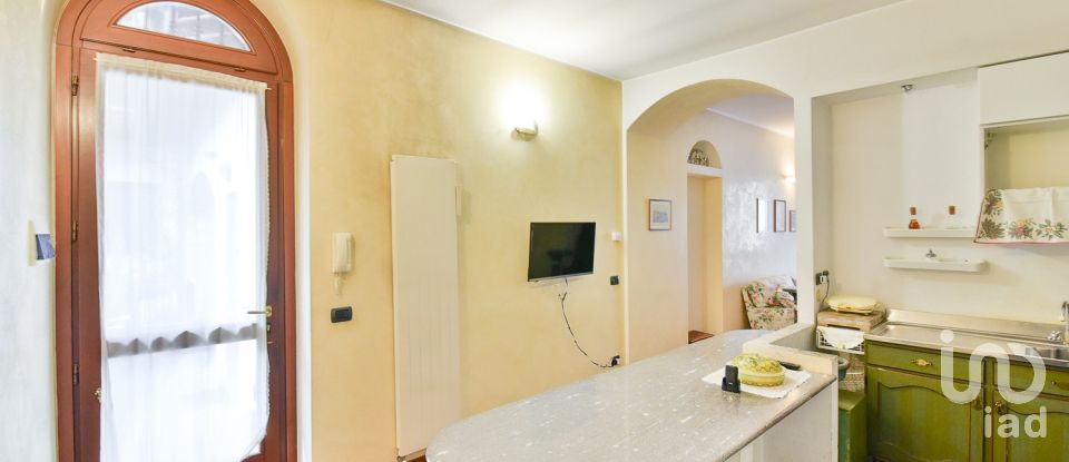 Bilocale di 65 m² a Seregno (20831)