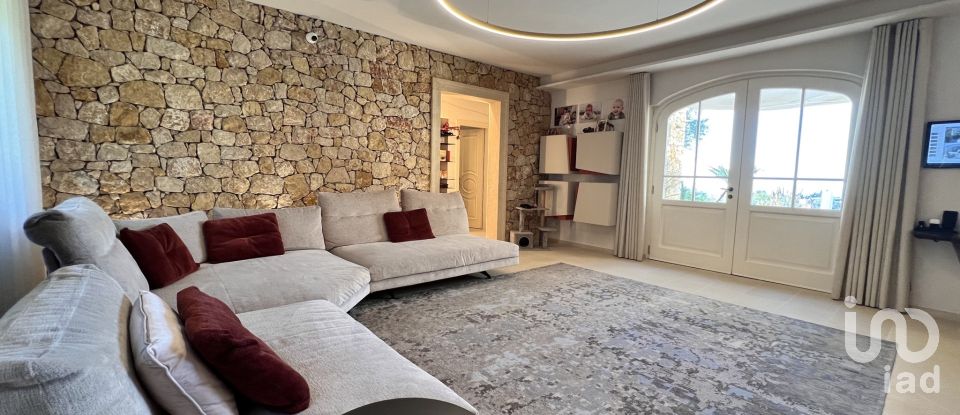 House 9 rooms of 413 m² in Bardolino (37011)