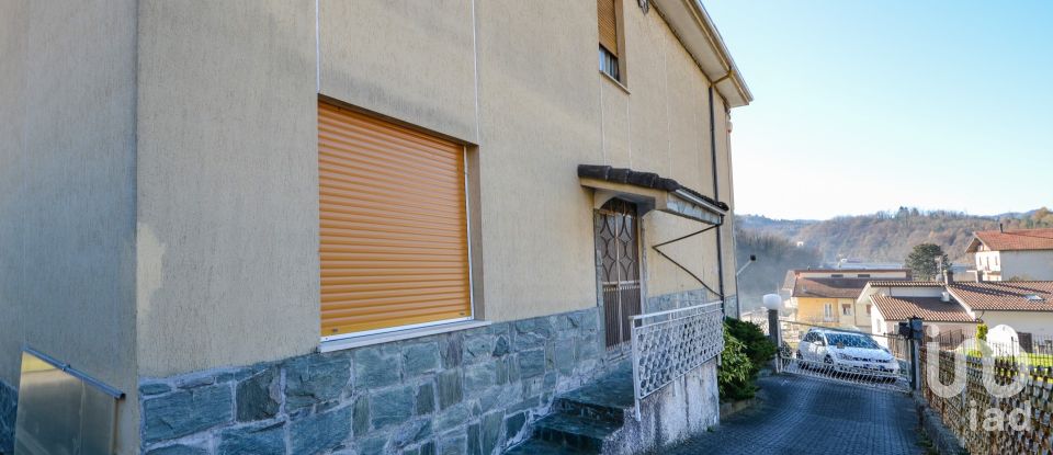 House 12 rooms of 280 m² in Millesimo (17017)