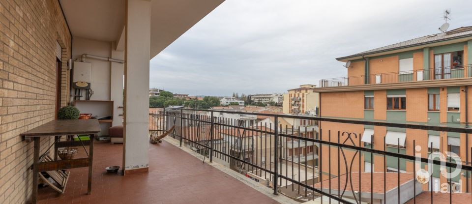 Three-room apartment of 114 m² in Porto Sant'Elpidio (63821)