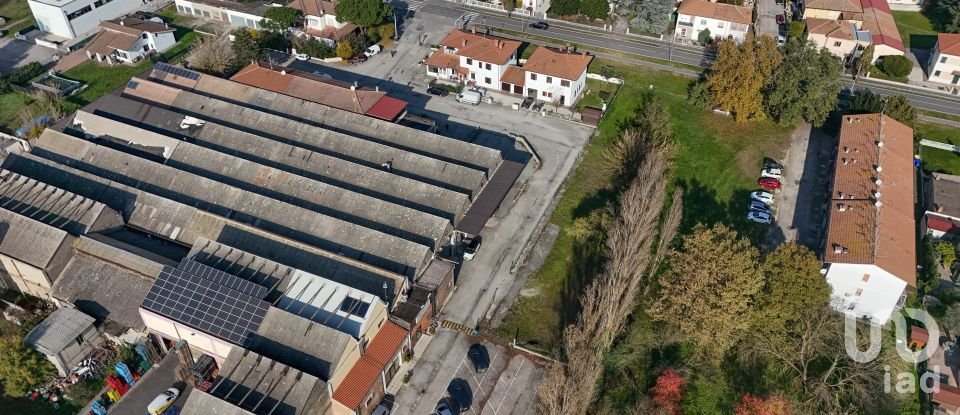 Warehouse of 500 m² in Tresigallo (44039)