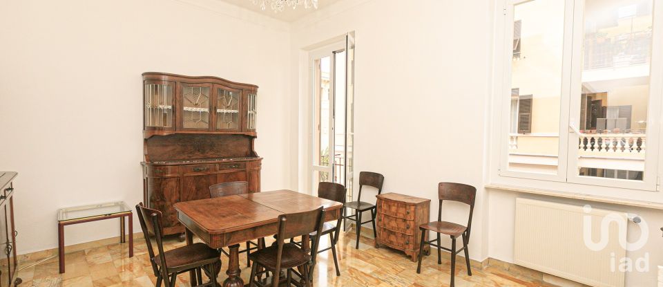 Appartamento 5 locali di 90 m² a Genova (16145)