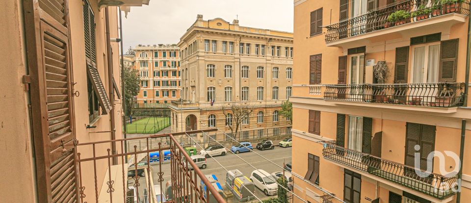 Appartamento 5 locali di 90 m² a Genova (16145)